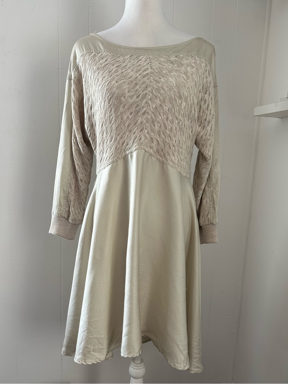 HOLDING HORSES Cream Textured-Knit Panel Long Sleeve Swing Dress